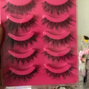 Demi whisky lashes